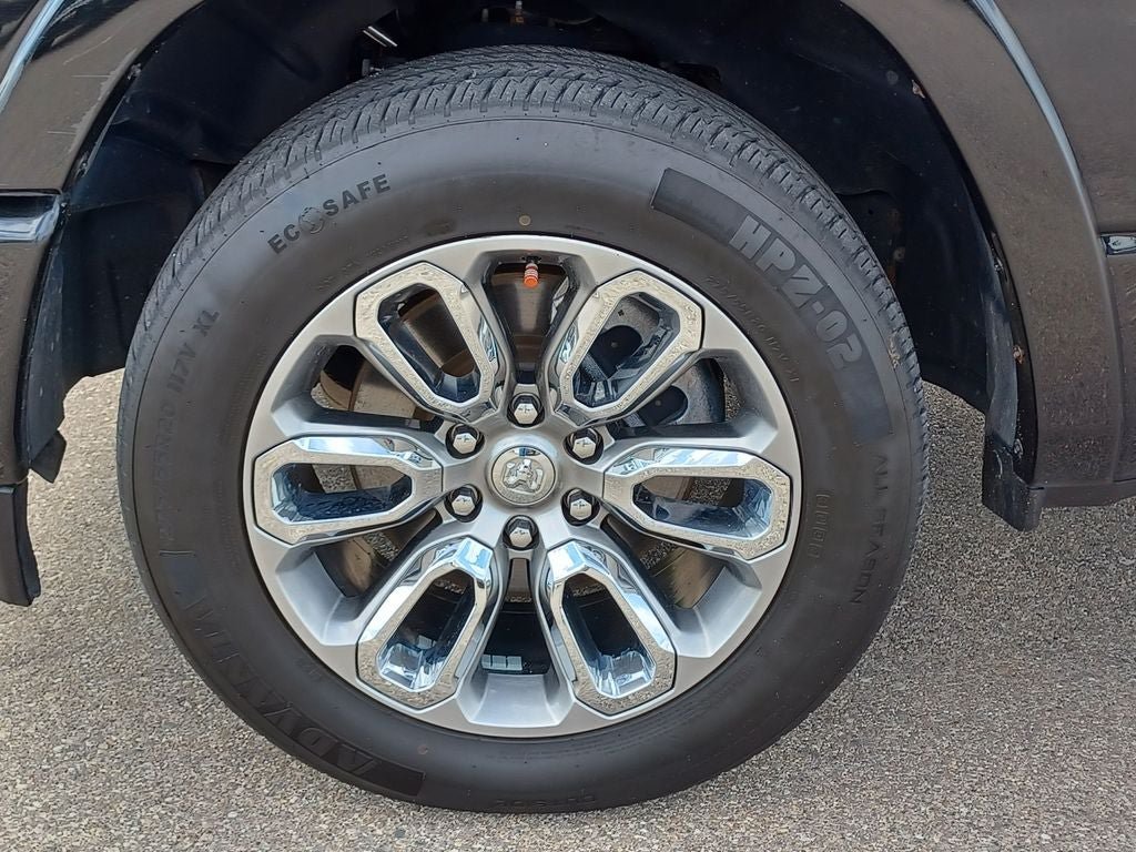 Used 2021 RAM 1500 Laramie w/ Sport Appearance Package AWD/4WD image 31