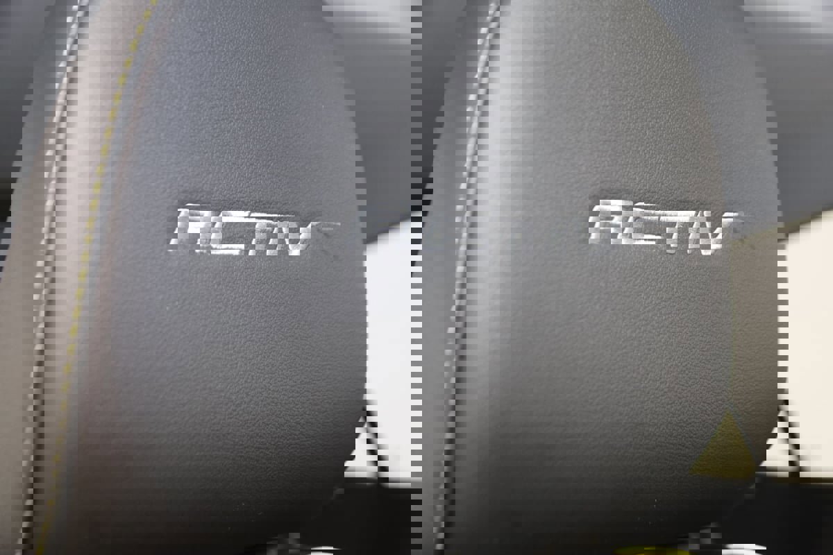 Used 2024 Chevrolet Trax ACTIV w/ Sunroof Package image 13