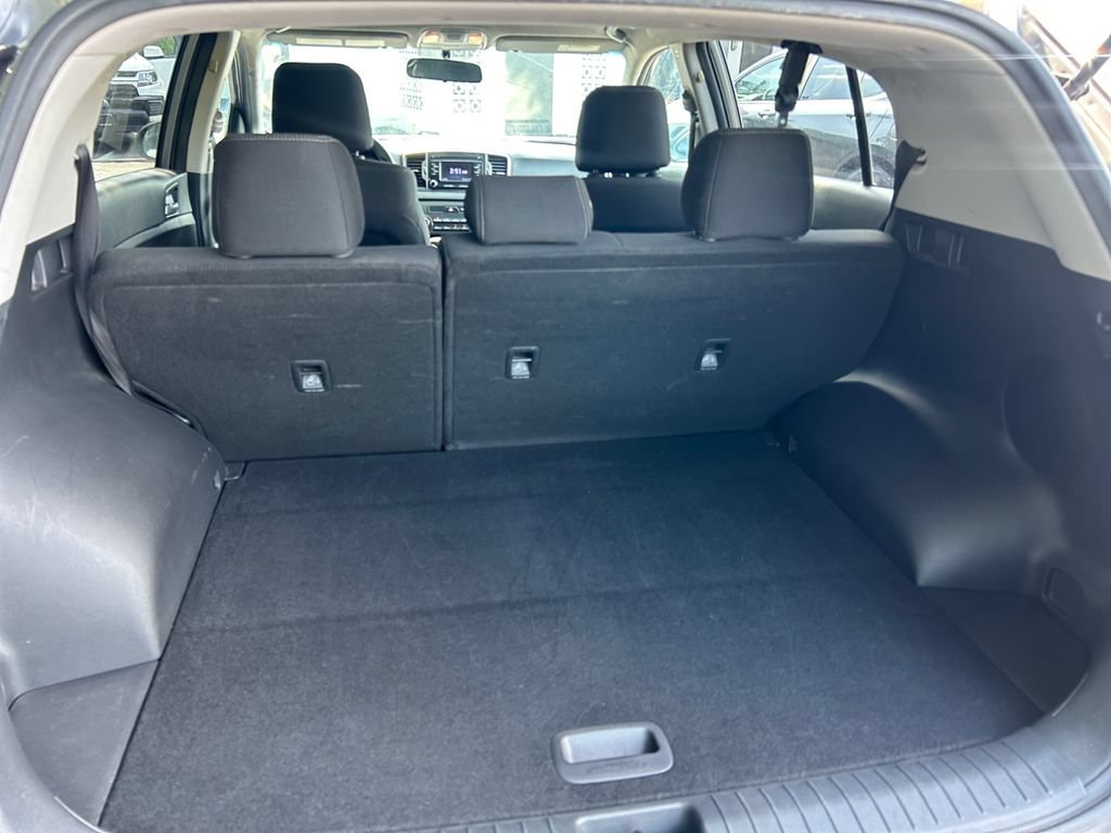 Used 2018 Kia Sportage LX FWD image 19