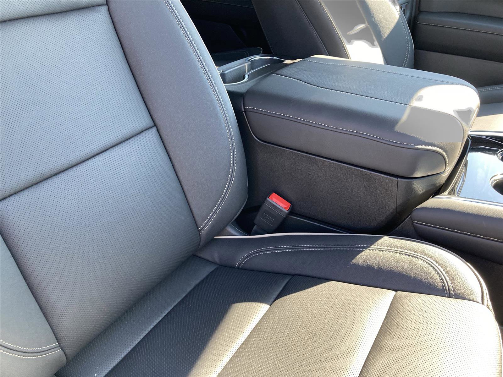 New 2026 Chevrolet Suburban Premier image 34