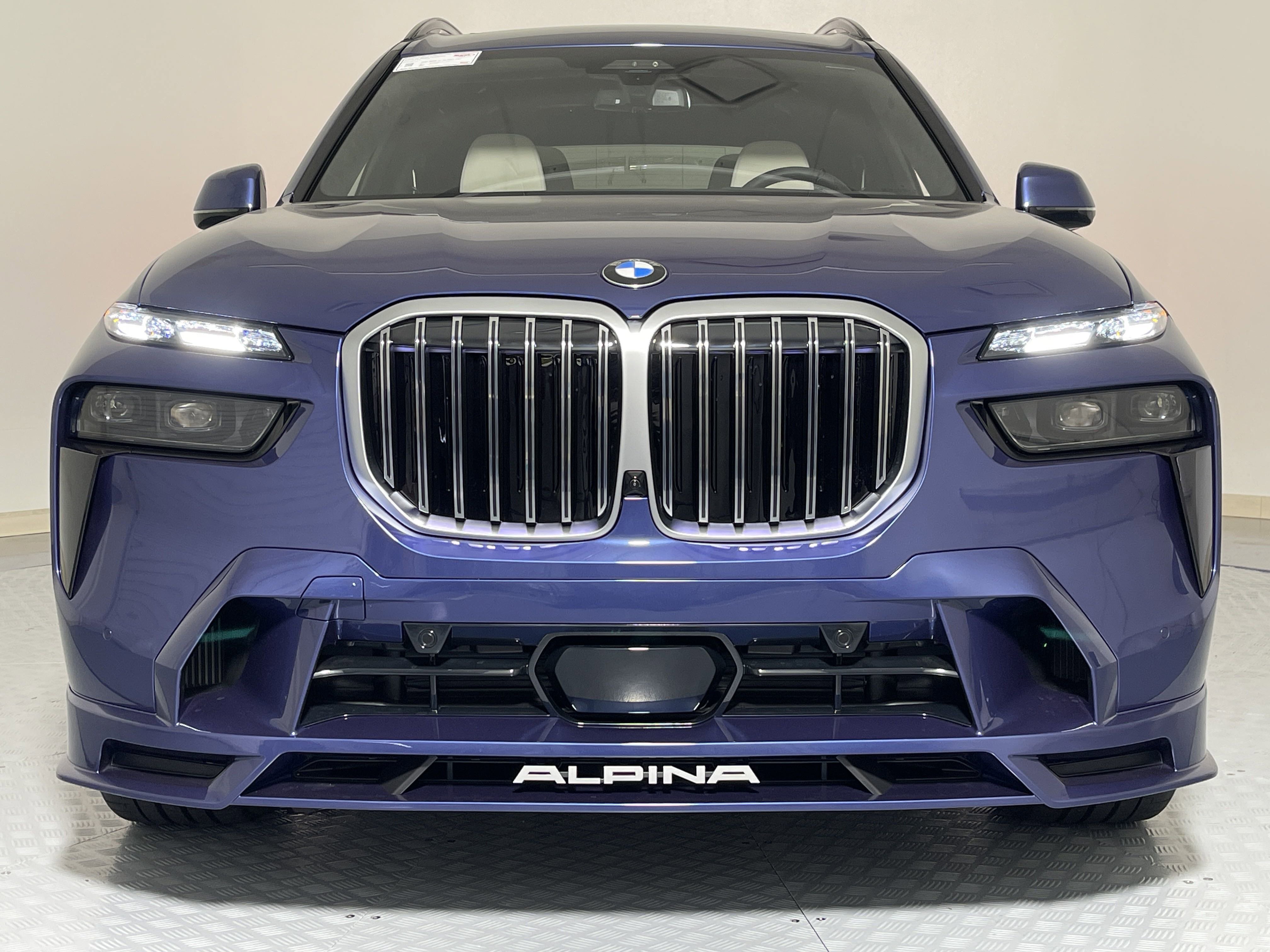 New 2026 BMW ALPINA XB7 image 2