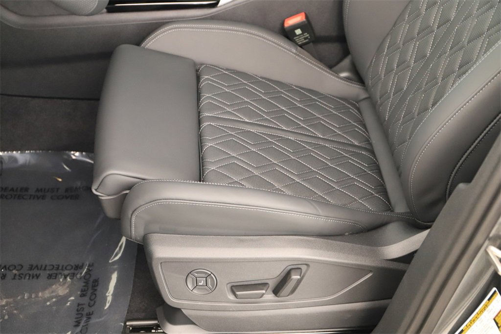 New 2025 Audi SQ5 Premium Plus image 24