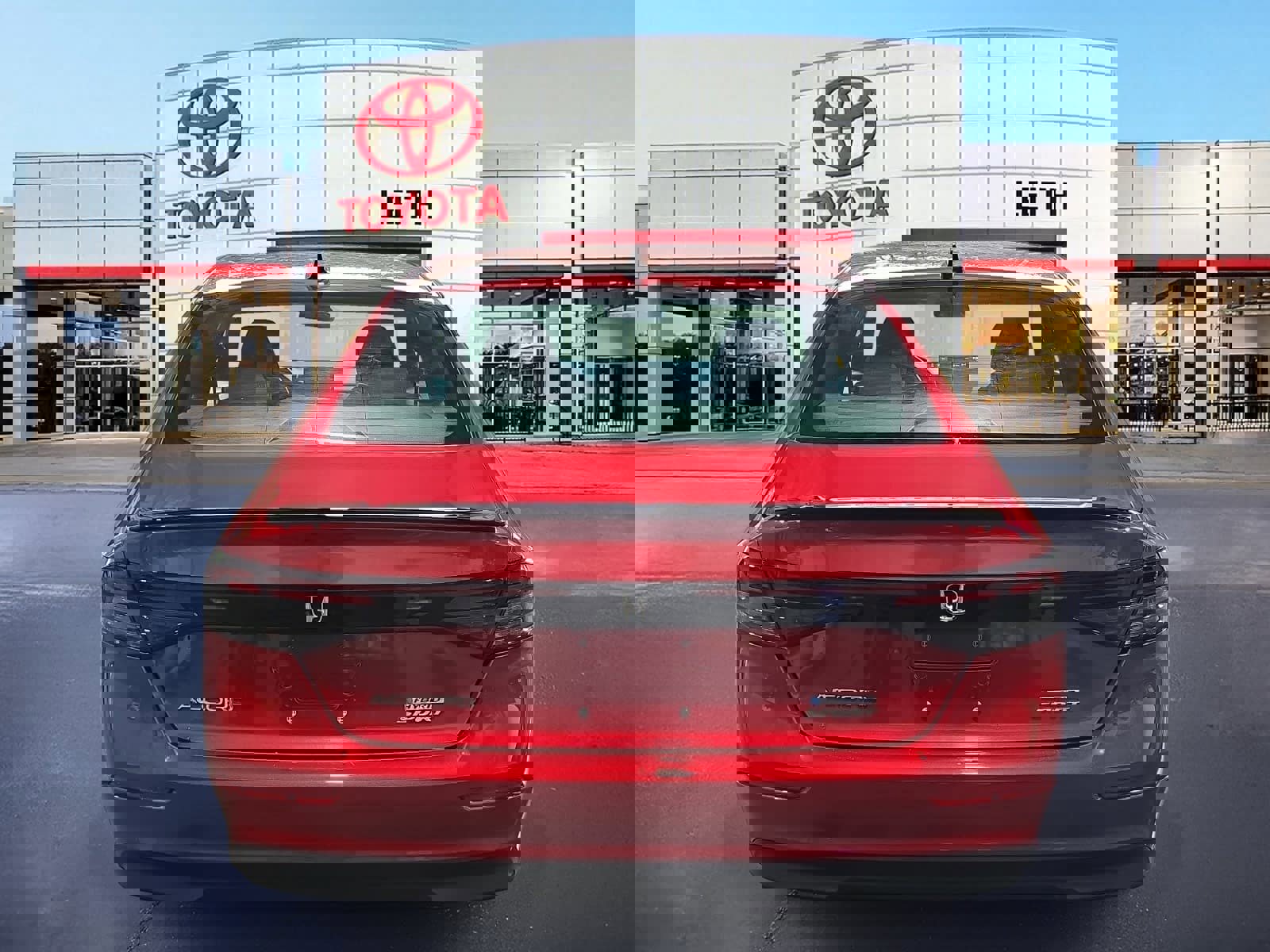 Used 2024 Honda Accord Sport image 8