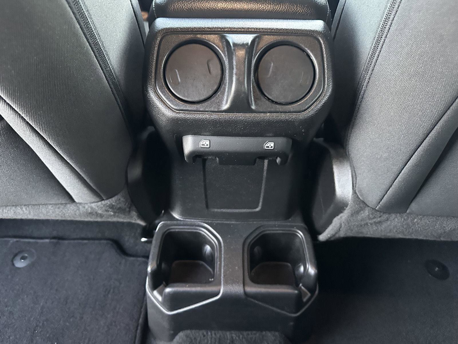 Used 2023 Jeep Gladiator Sport image 15