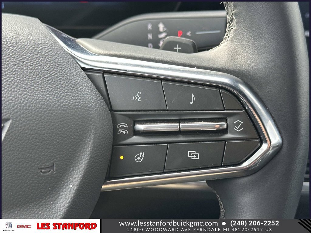 Used 2026 Chevrolet Equinox LT FWD image 24