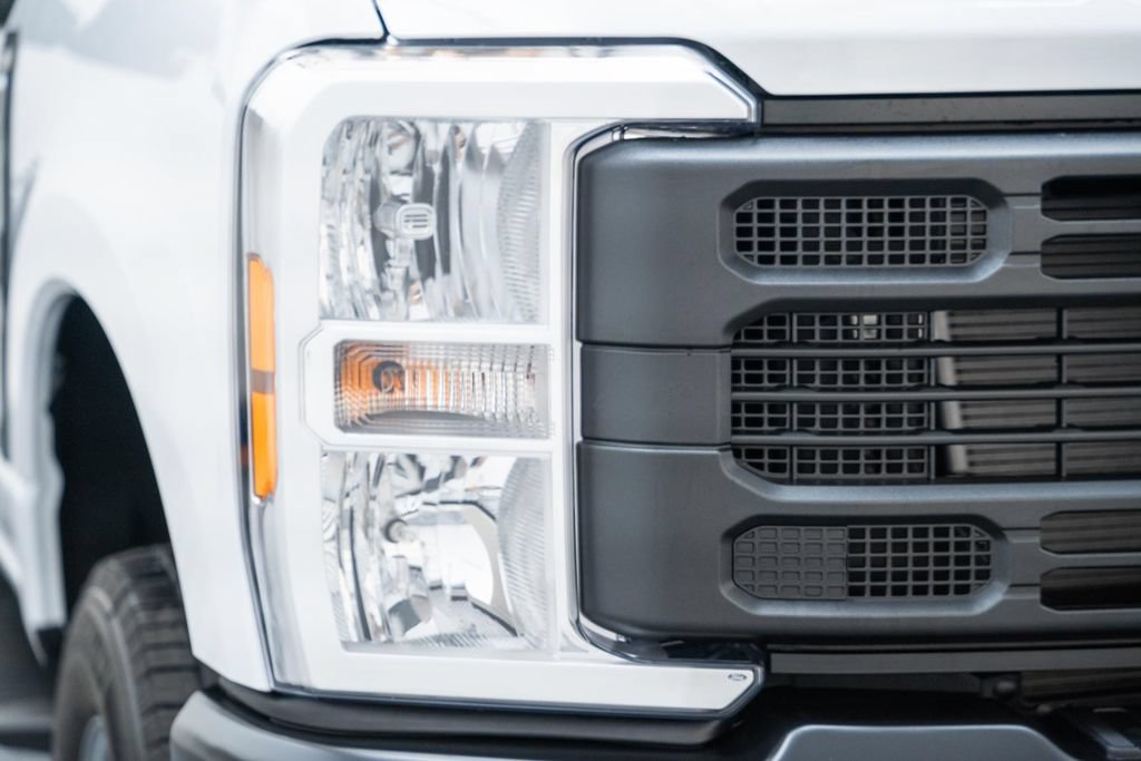 New 2026 Ford F250 XL AWD/4WD image 12