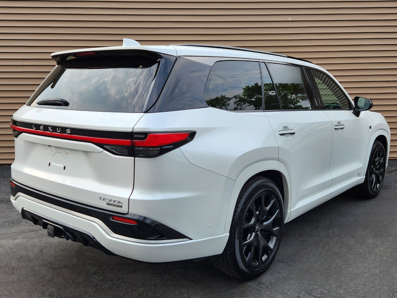 Used 2024 Lexus TX 500h AWD image 6
