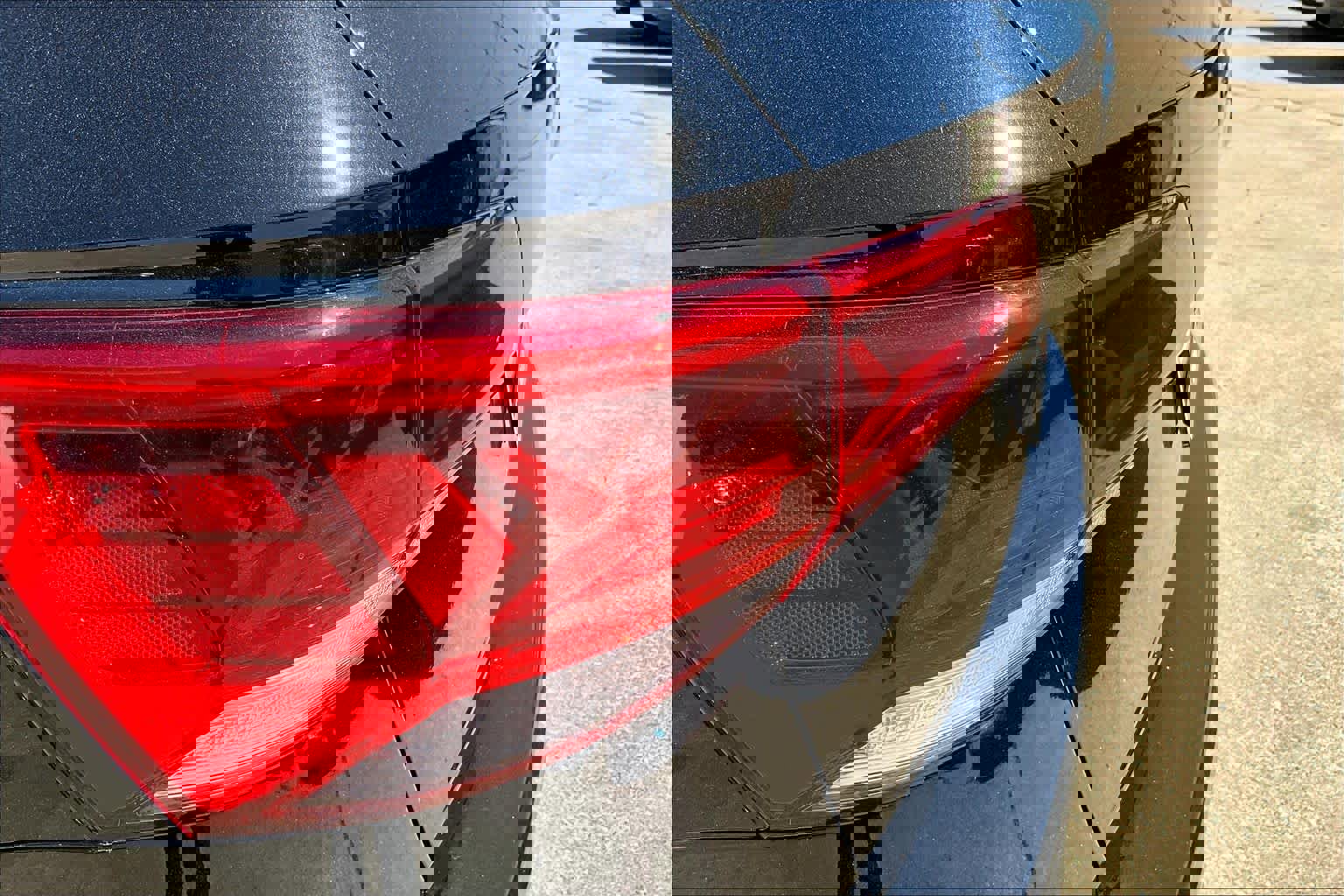 Used 2024 Volkswagen Taos S w/ MDO Package image 26