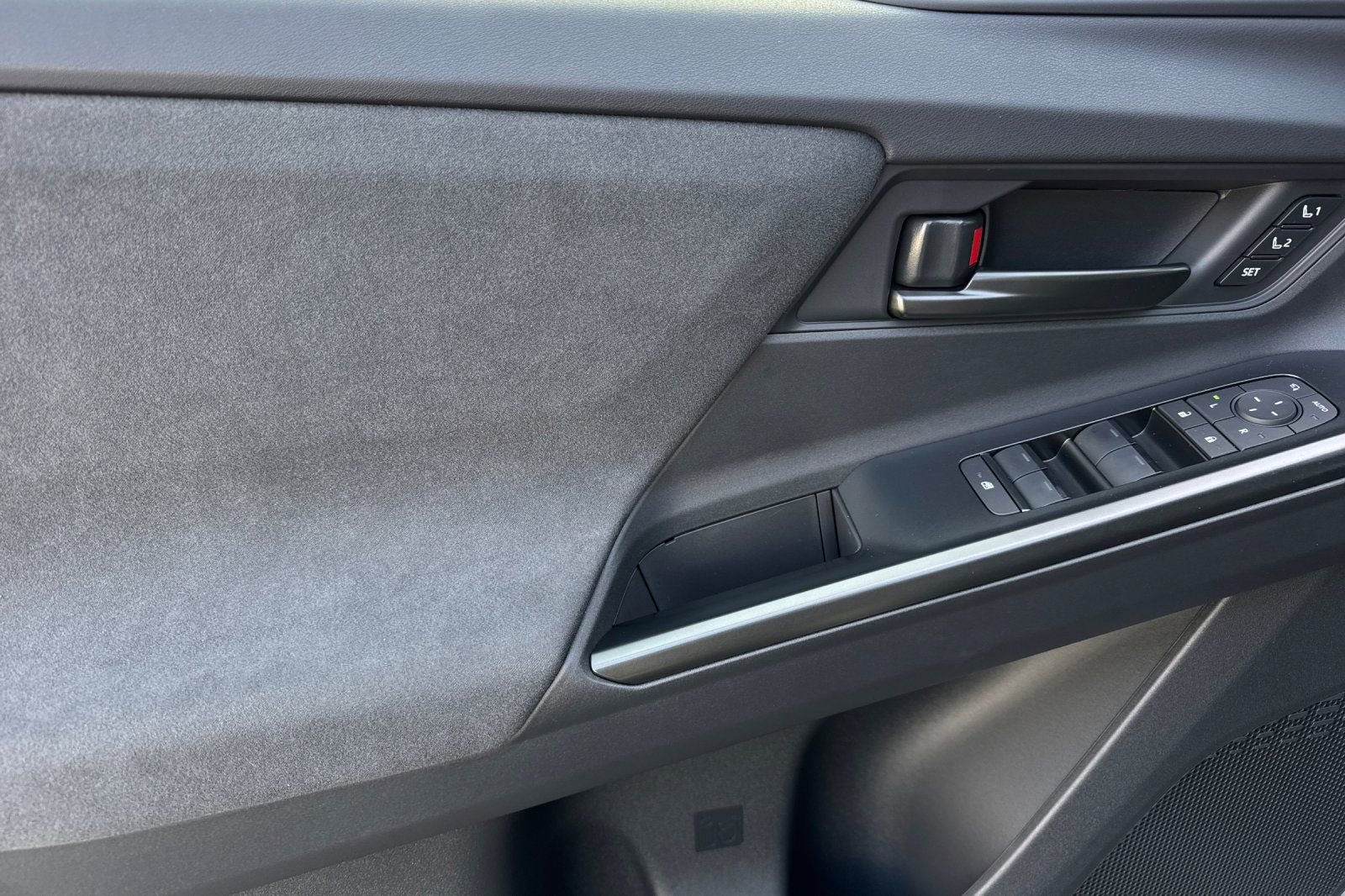 New 2026 Toyota C-HR image 11