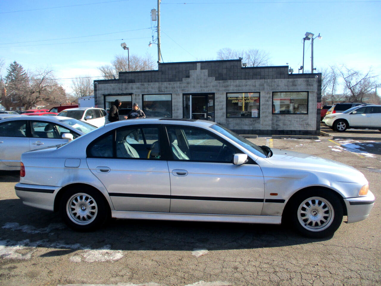 Used 1999 BMW 528i Sedan RWD image 2