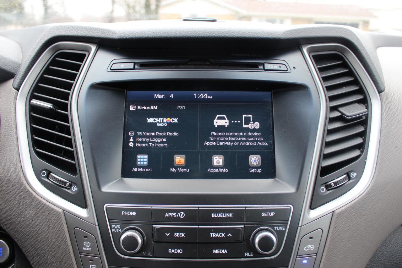 Used 2017 Hyundai Santa Fe SE w/ SE Premium Package 02 FWD image 23