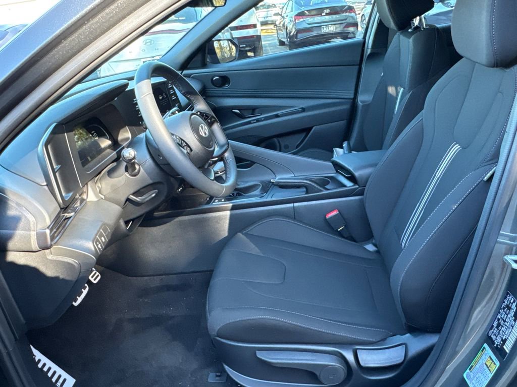 New 2026 Hyundai Elantra Sport image 9