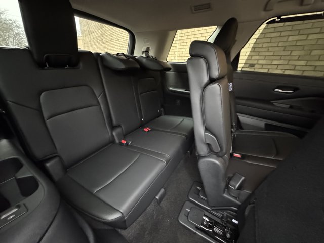 New 2025 Nissan Pathfinder SL AWD/4WD image 11