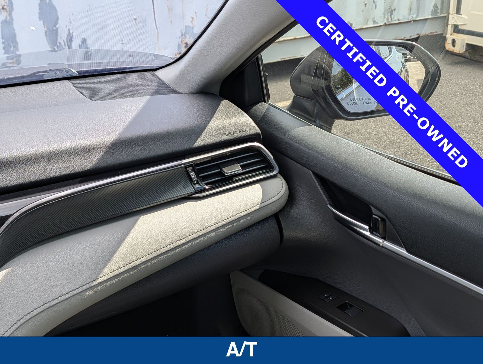 Used 2022 Toyota Camry SE FWD image 16