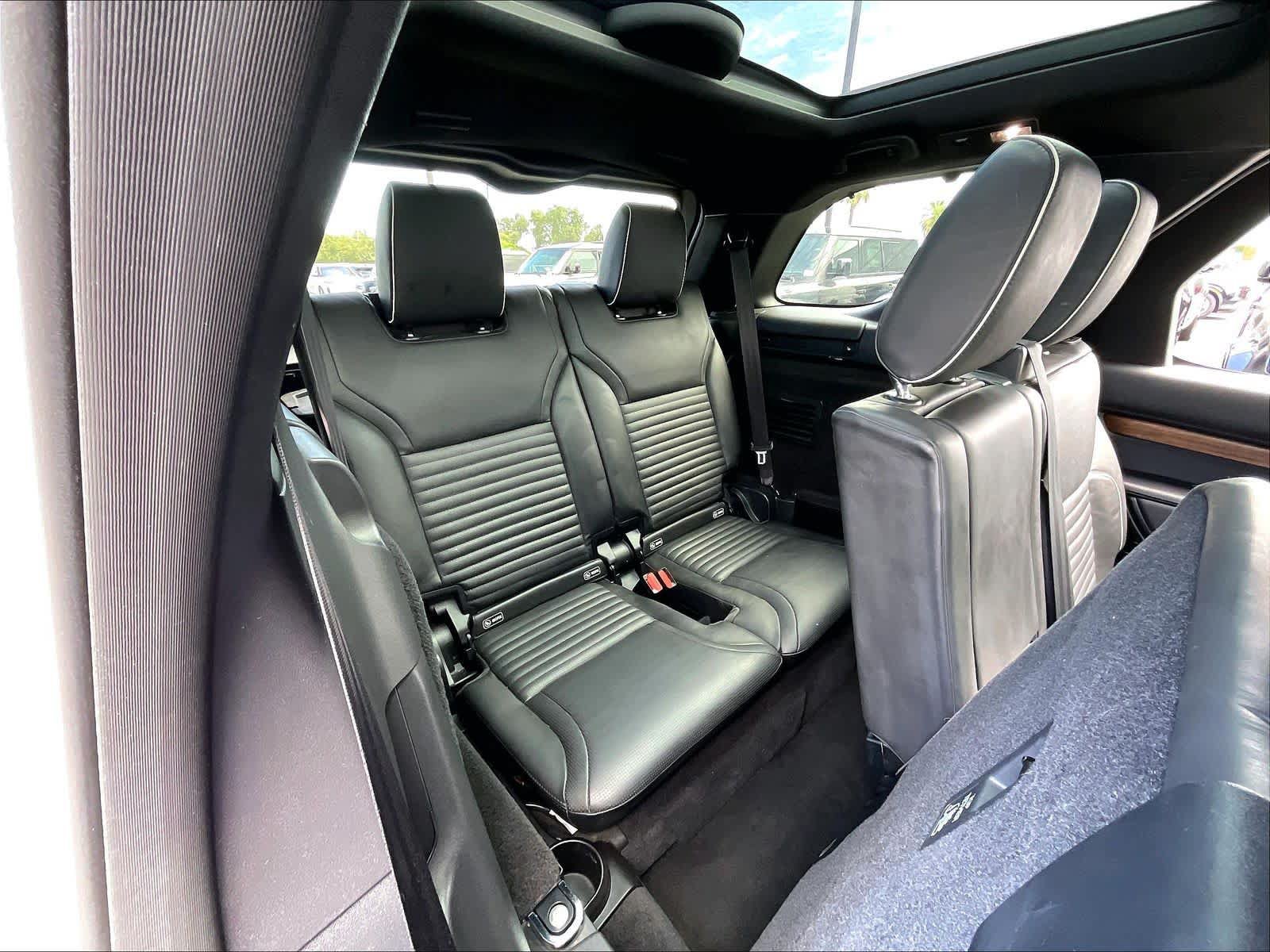 Used 2018 Land Rover Discovery HSE Luxury AWD/4WD image 30