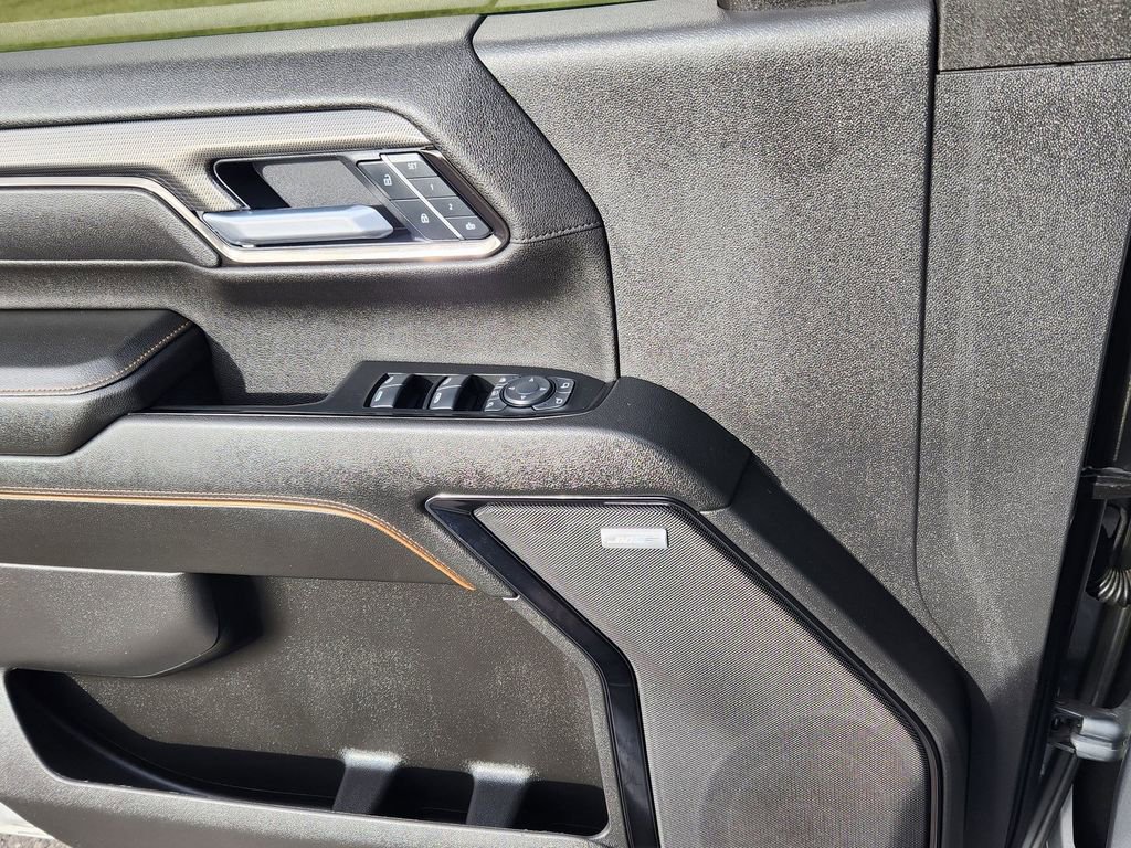 Certified 2025 GMC Sierra 3500 AT4 w/ AT4 Premium Plus Package image 8
