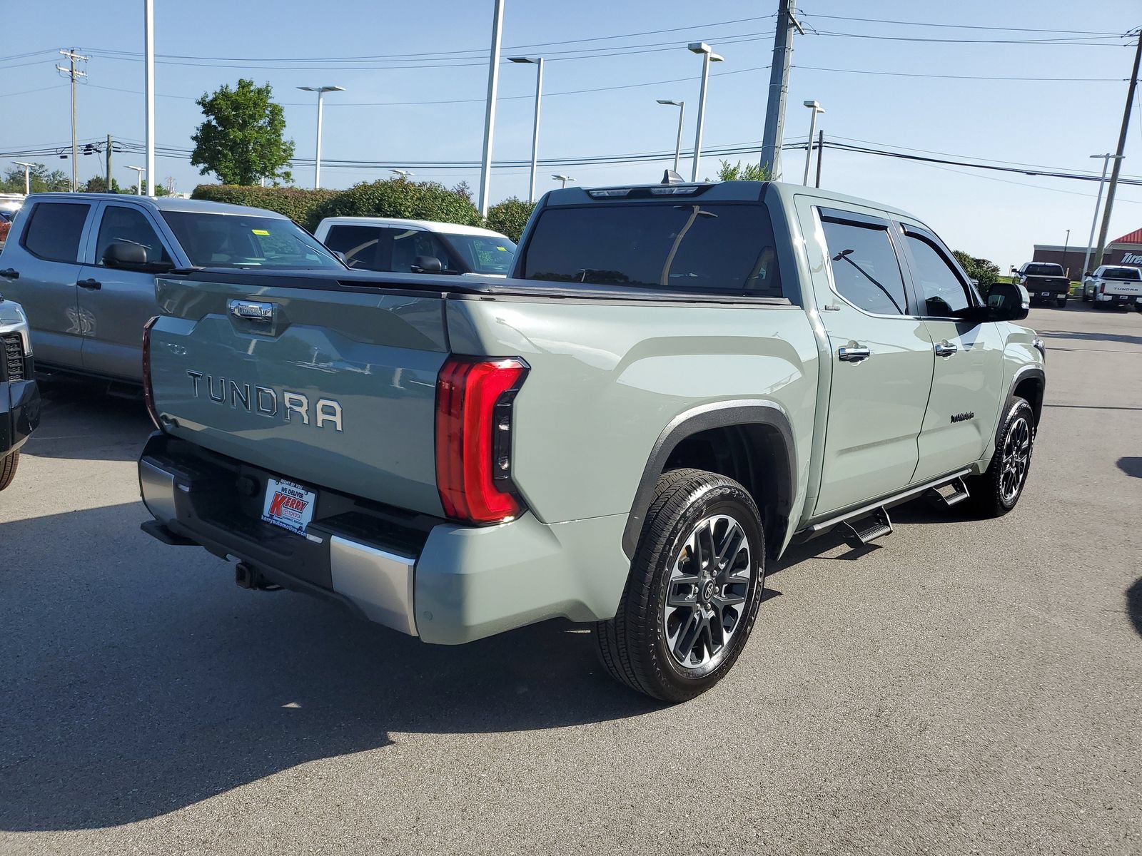 Certified 2025 Toyota Tundra Limited AWD/4WD image 4