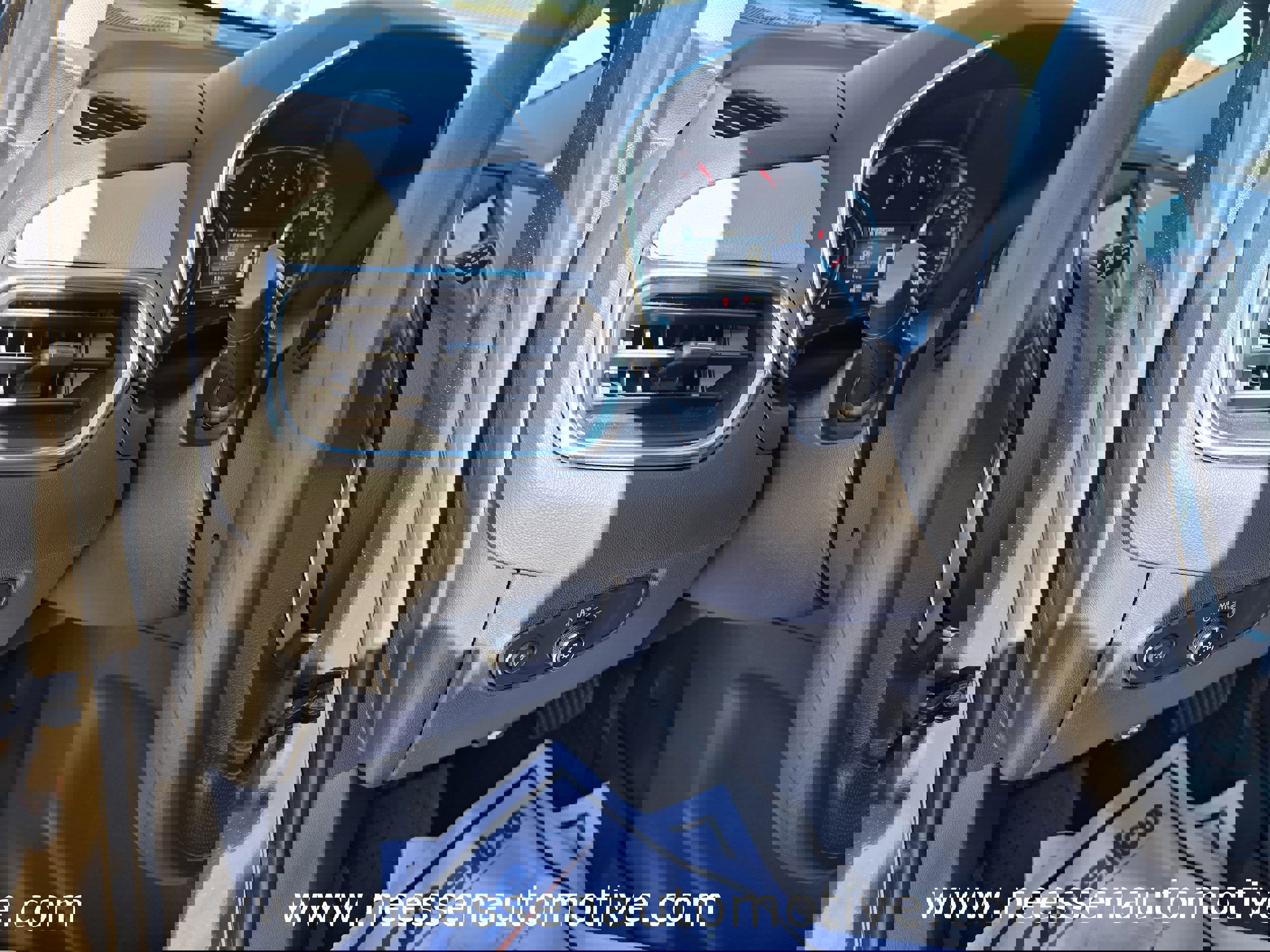 Used 2024 Chevrolet Equinox LS w/ LS Convenience Package image 18