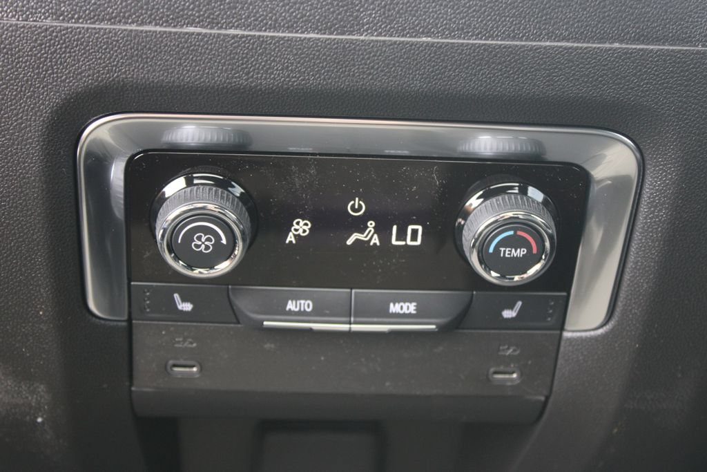 New 2026 Chevrolet Tahoe High Country AWD/4WD image 31