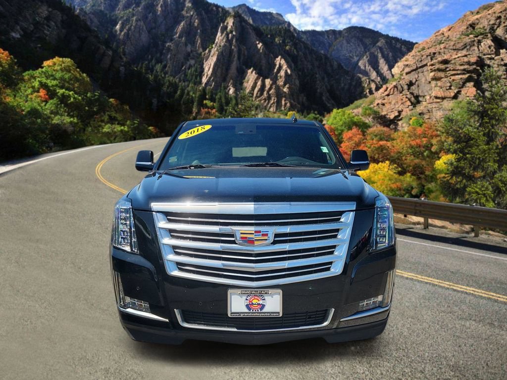 Used 2018 Cadillac Escalade ESV Platinum AWD/4WD image 6