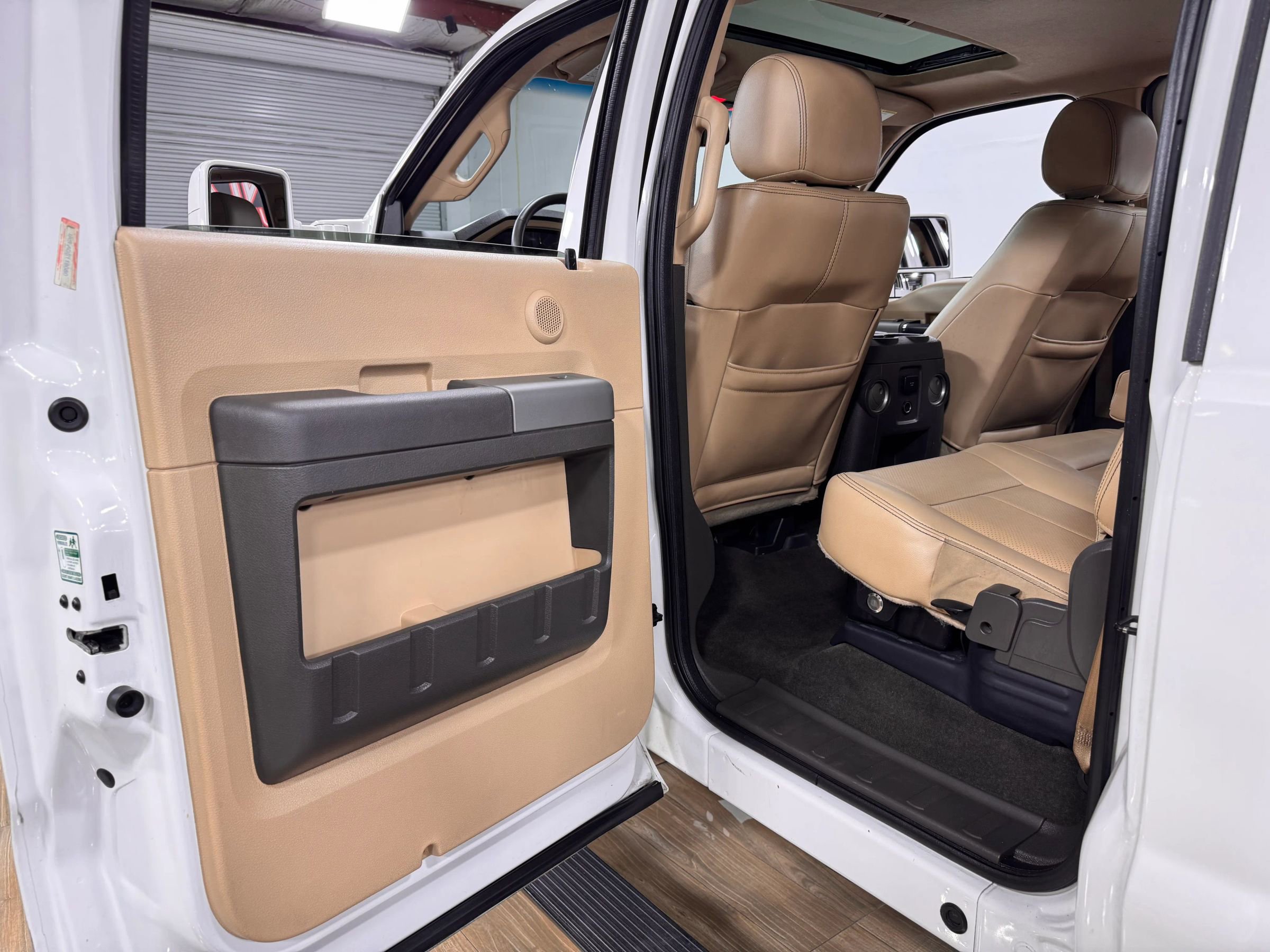 Used 2012 Ford F250 Lariat w/ Lariat Ultimate Pkg AWD/4WD image 16