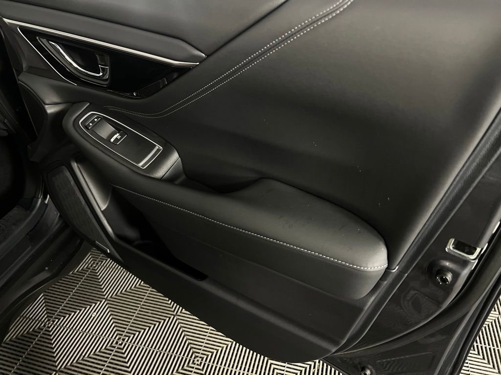 Used 2025 Subaru Outback Touring XT image 36