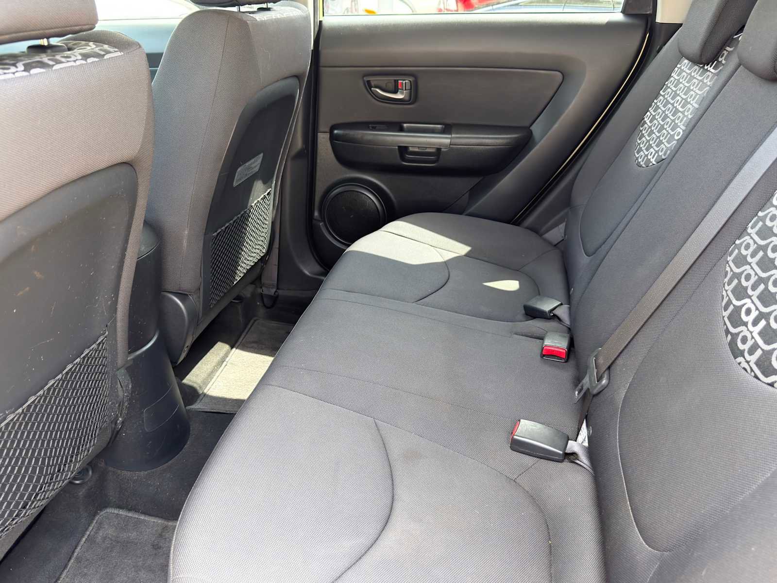 Used 2010 Kia Soul + FWD image 24