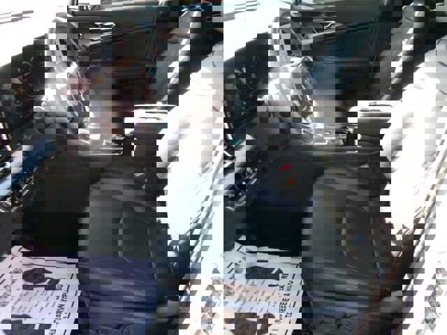 Used 2025 Kia Sportage SX image 15