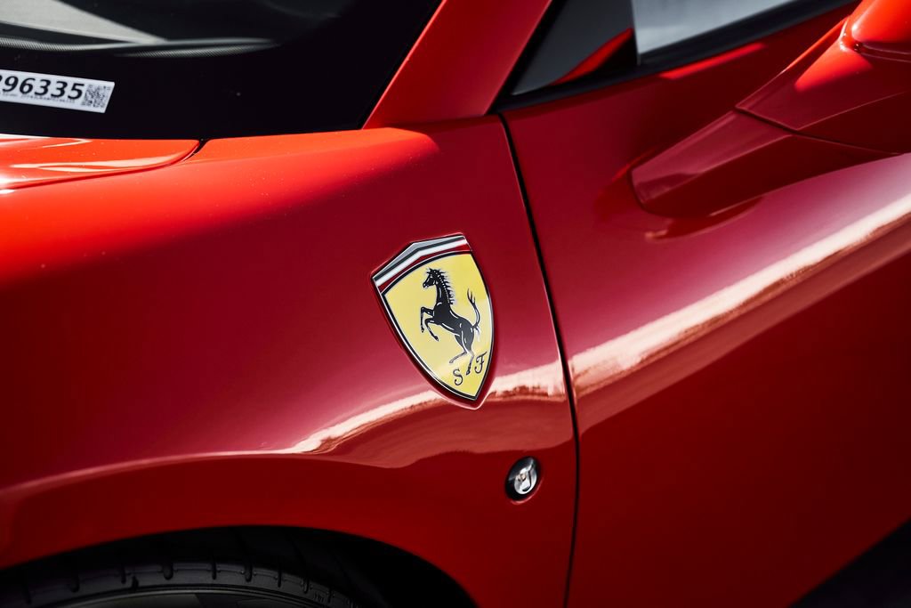Used 2023 Ferrari F8 Tributo image 9