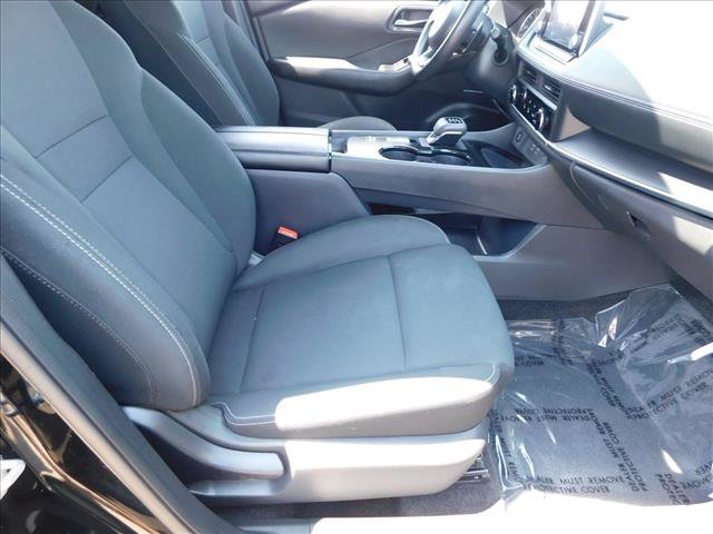 Used 2024 Nissan Rogue S FWD image 27