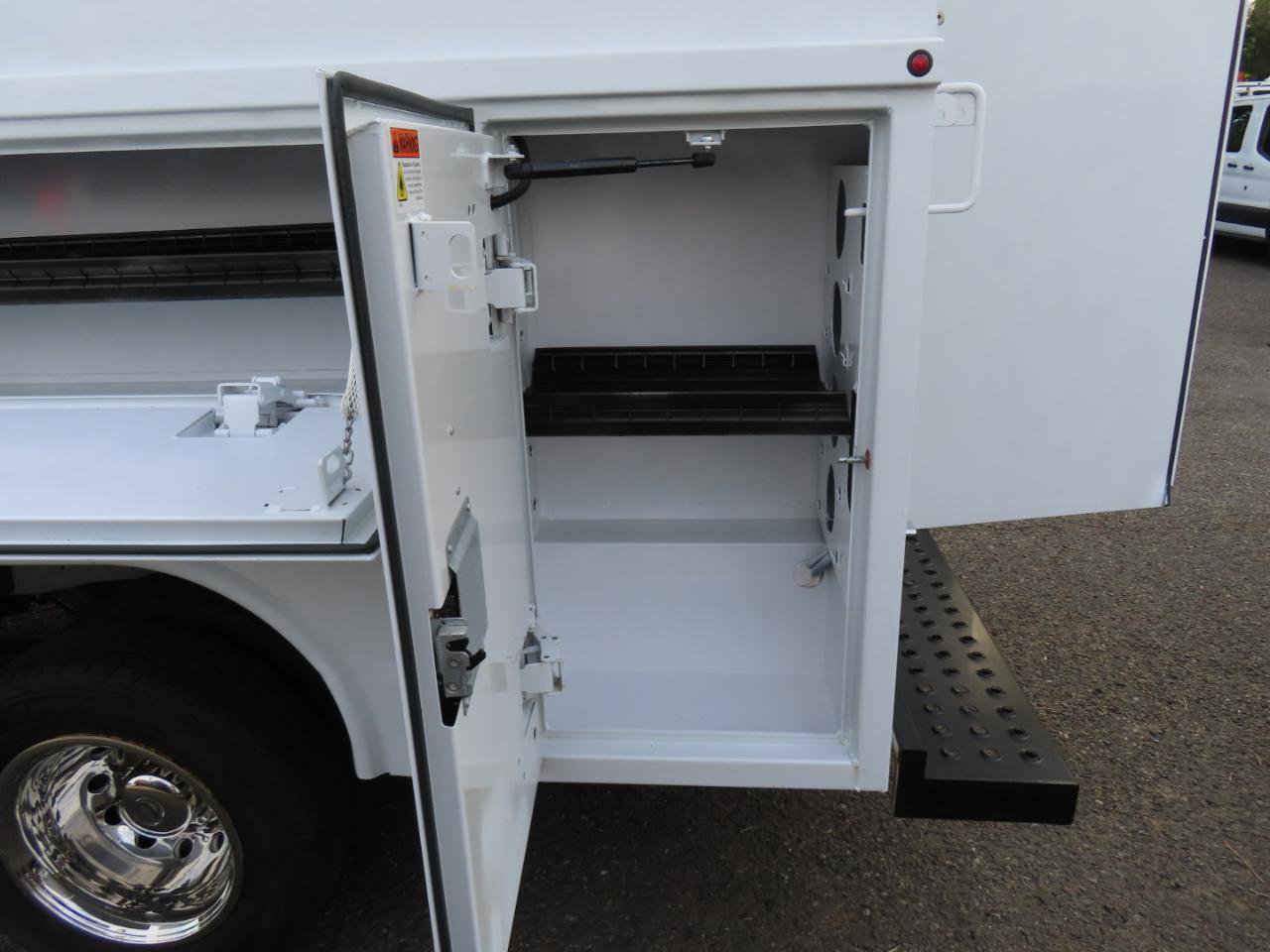 Used 2017 Ford Transit 350 138 DRW w/ Interior Upgrade Package RWD image 15