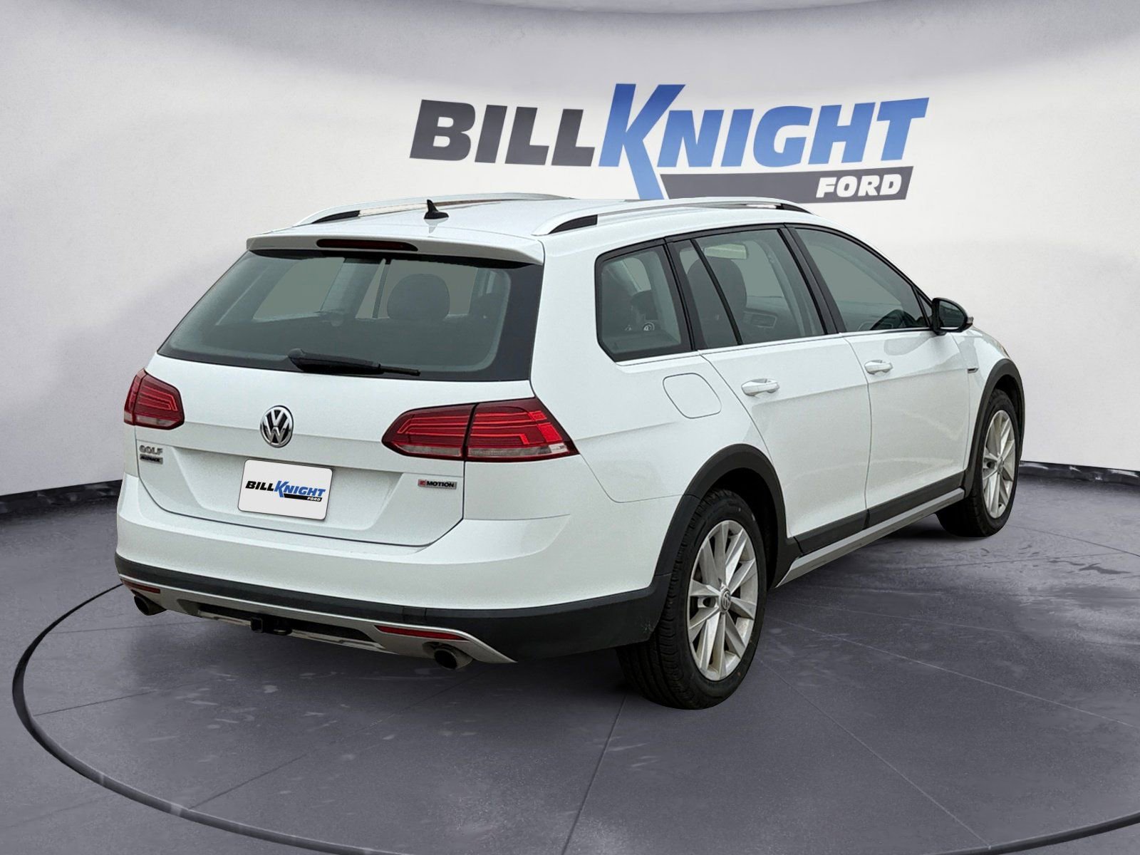 Used 2019 Volkswagen Golf Alltrack S image 5