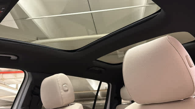 New 2026 Mercedes-Benz GLB 250 4MATIC image 28