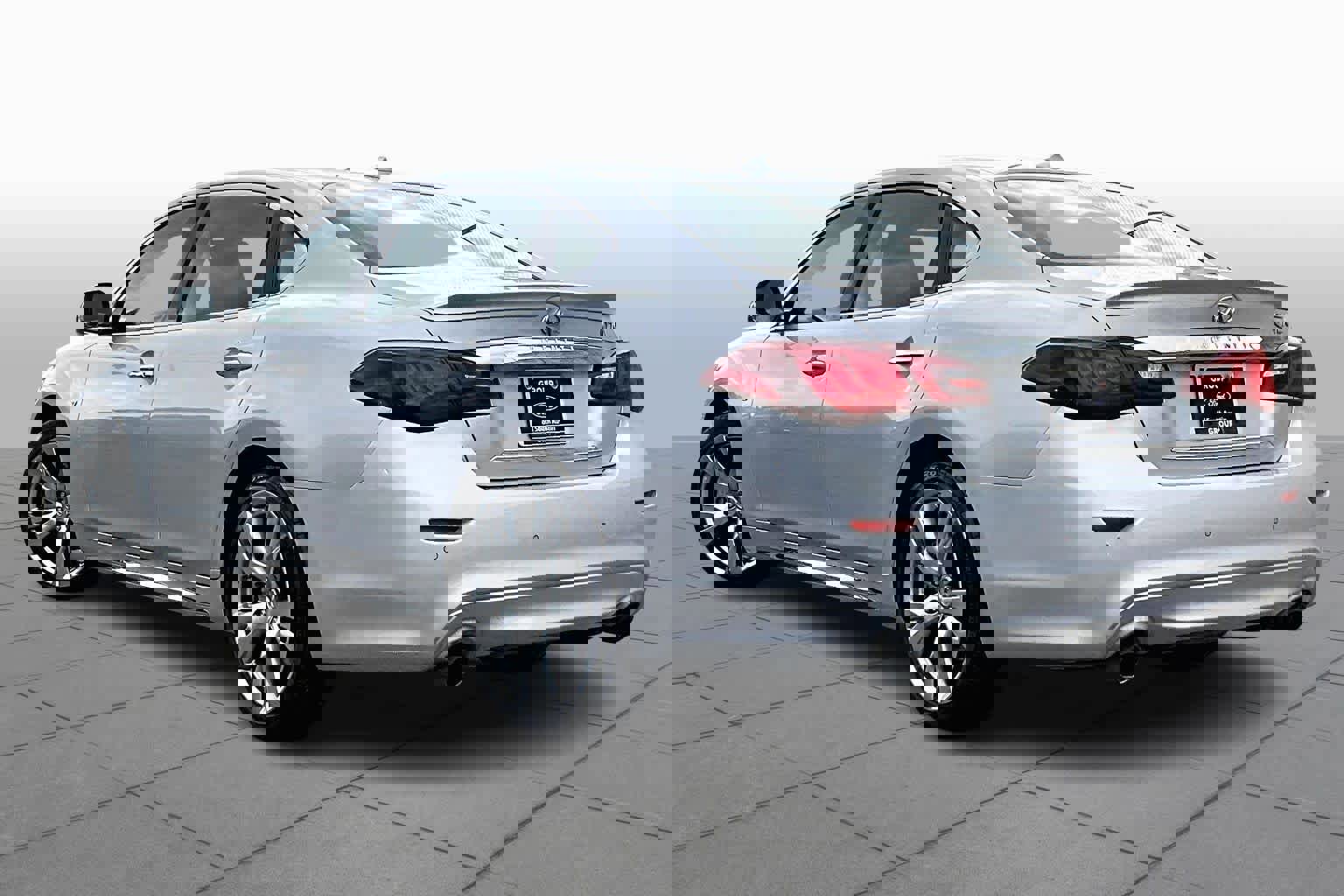 Used 2018 INFINITI Q70 L 3.7 image 12