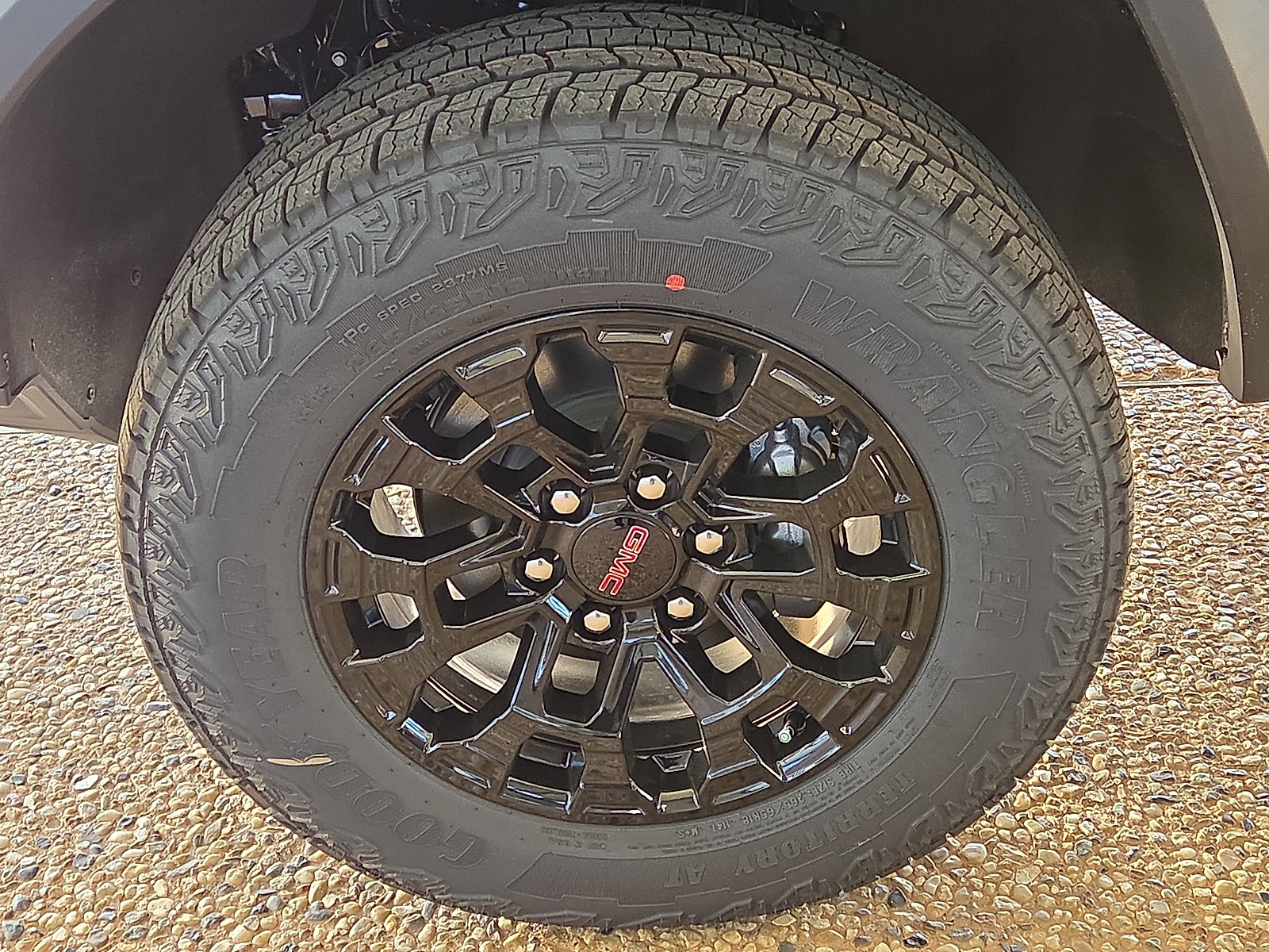 New 2026 GMC Canyon Elevation w/ Convenience Package image 7