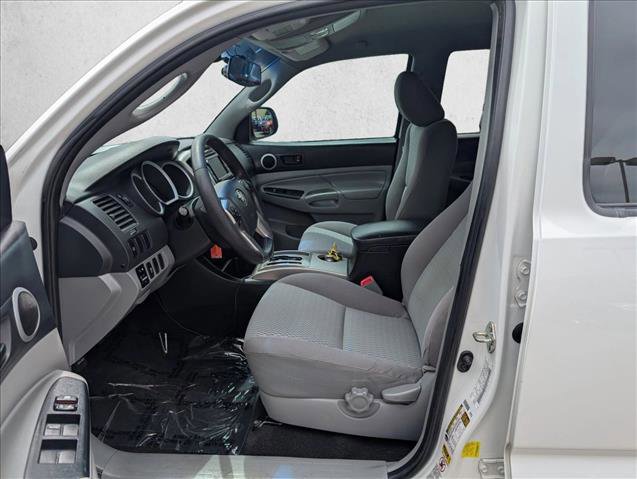 Used 2014 Toyota Tacoma PreRunner w/ SR5 Package RWD image 14
