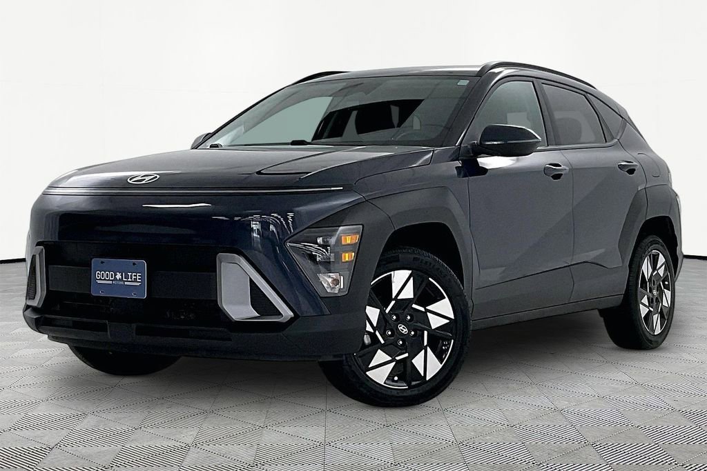 Used 2024 Hyundai Kona SEL image 3