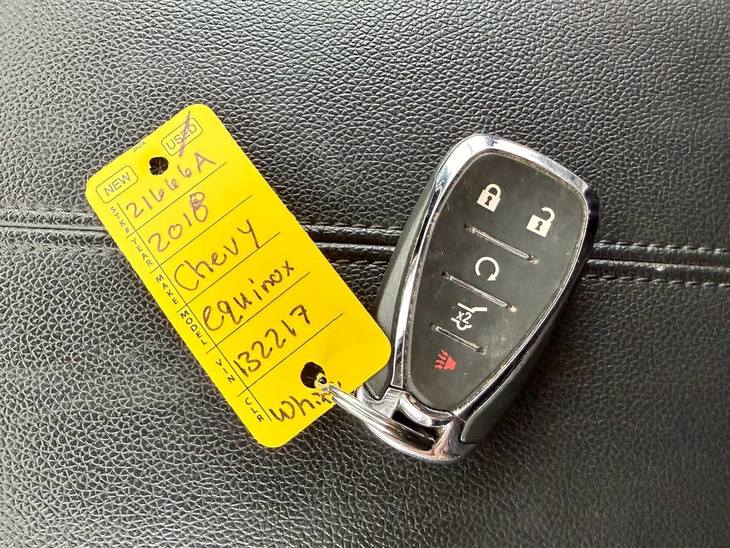 Used 2018 Chevrolet Equinox Premier image 27