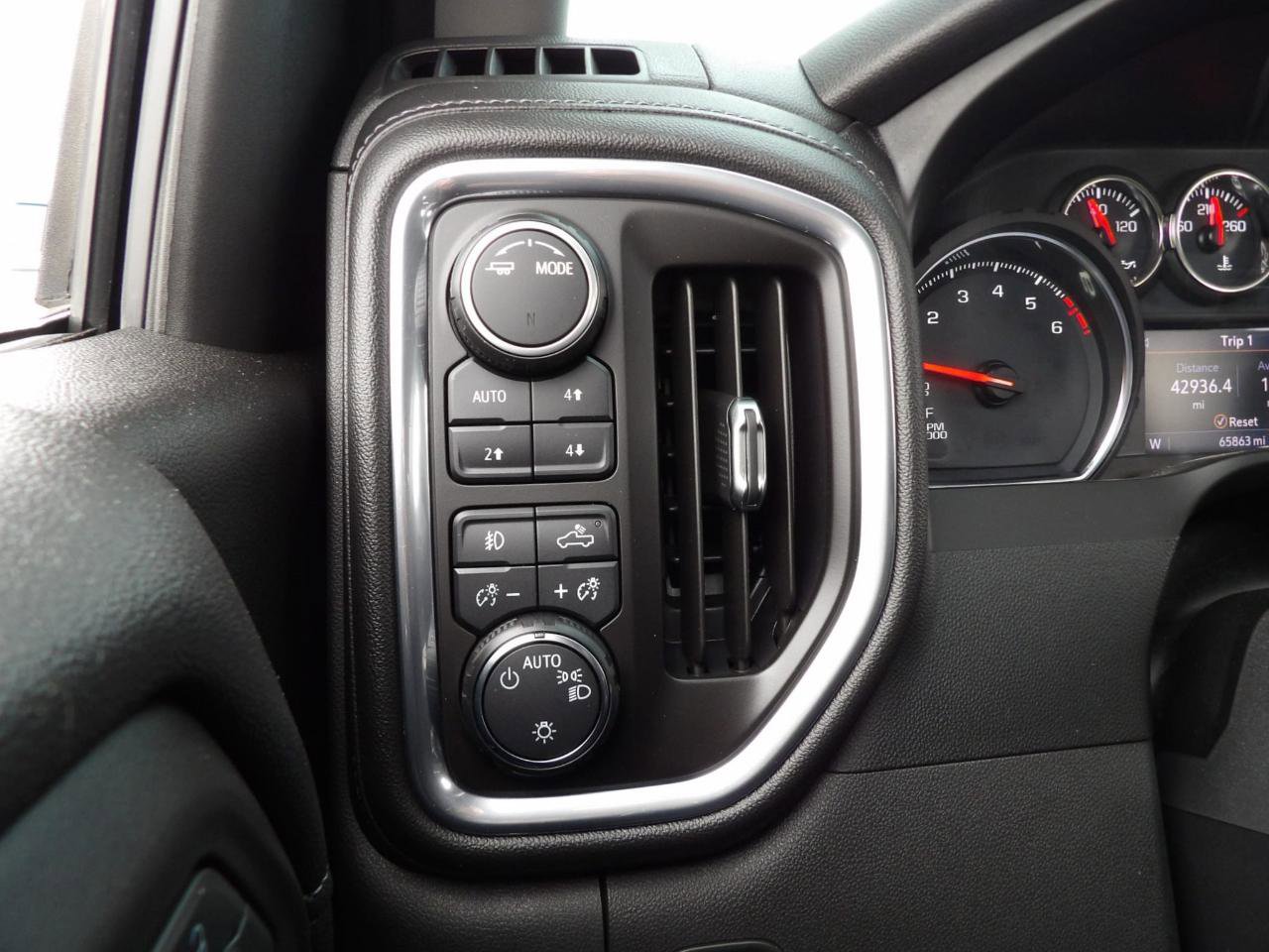 Used 2020 Chevrolet Silverado 1500 RST w/ All-Star Edition AWD/4WD image 23