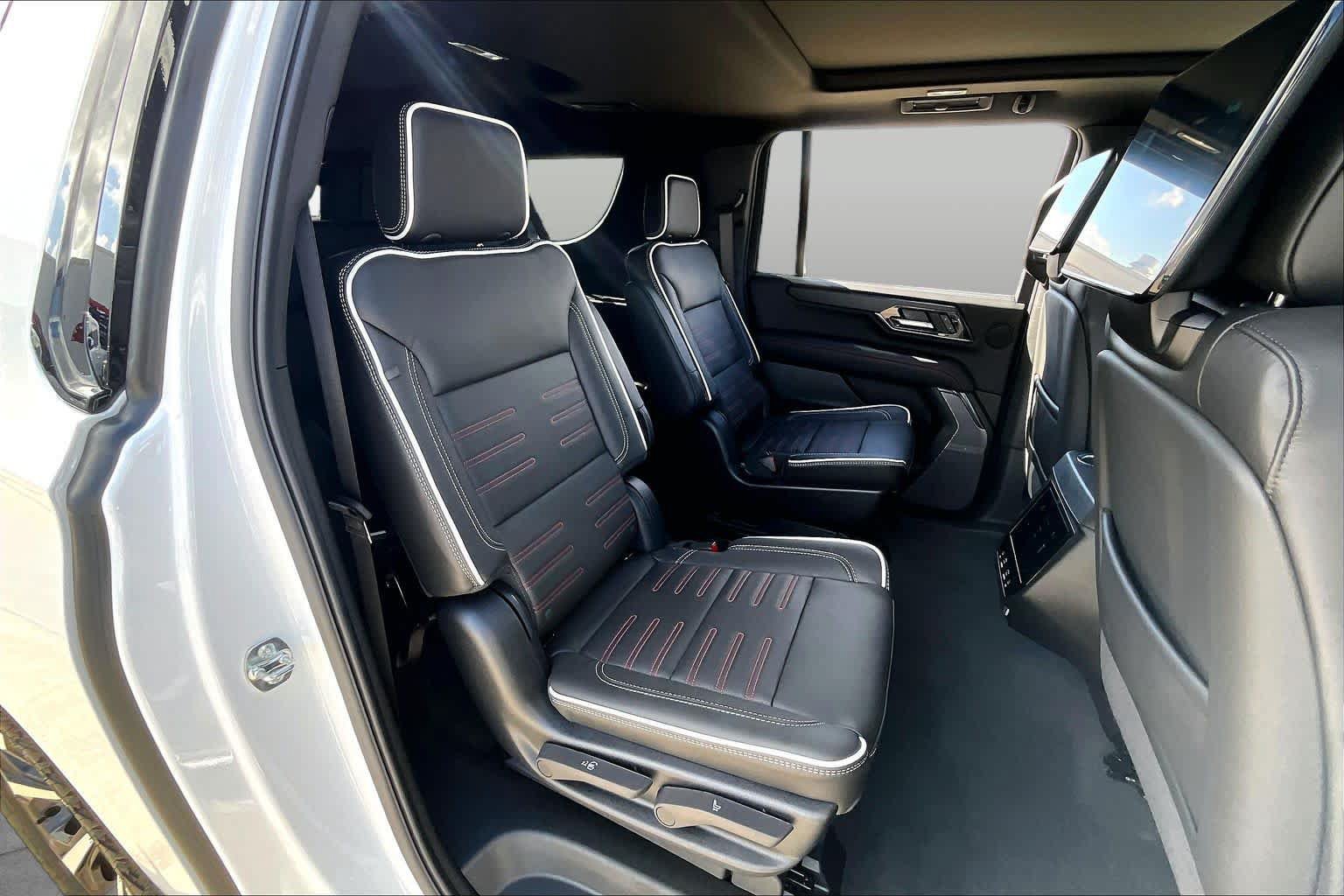 Used 2026 GMC Yukon XL AT4 Ultimate AWD/4WD image 20