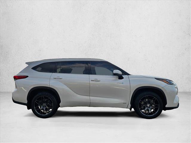 Used 2020 Toyota Highlander Limited image 4