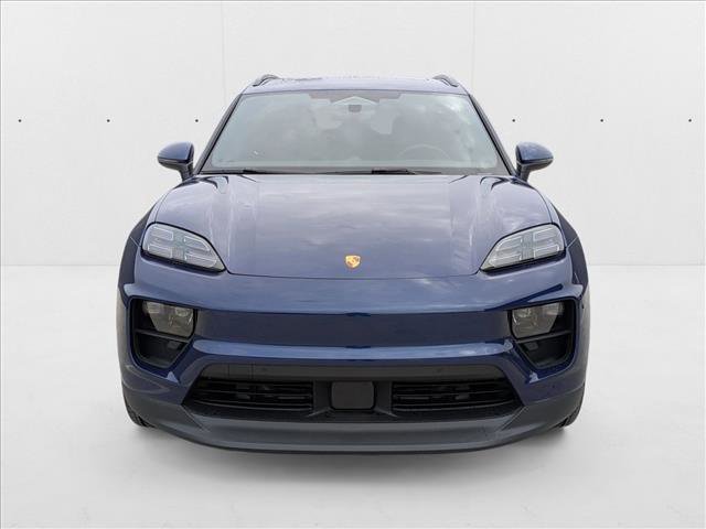 New 2024 Porsche Macan 4 Electric image 6