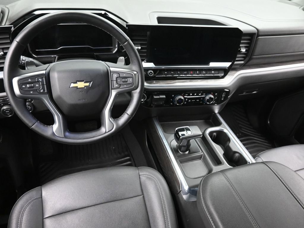 Used 2023 Chevrolet Silverado 1500 LTZ w/ LTZ Premium Package image 11