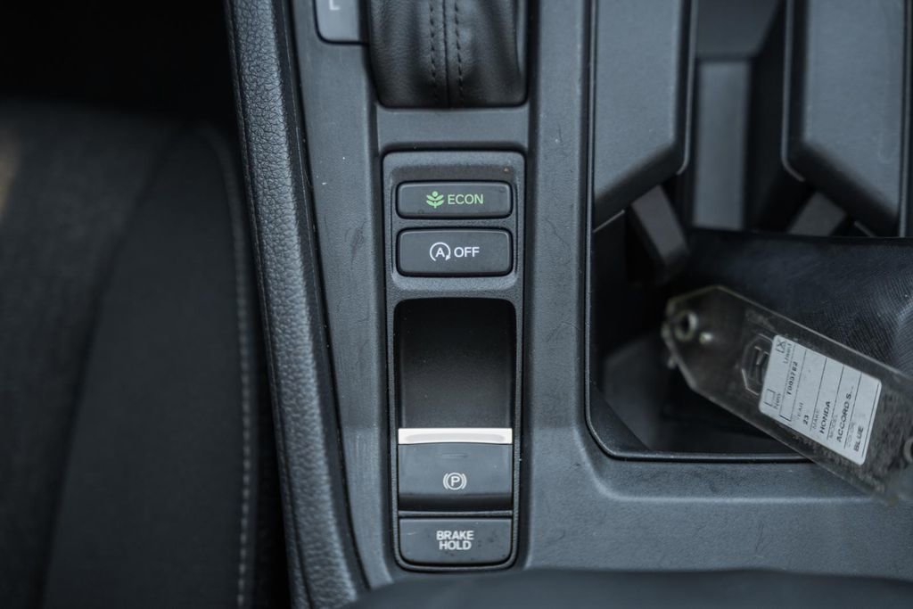 Certified 2023 Honda Accord EX image 22