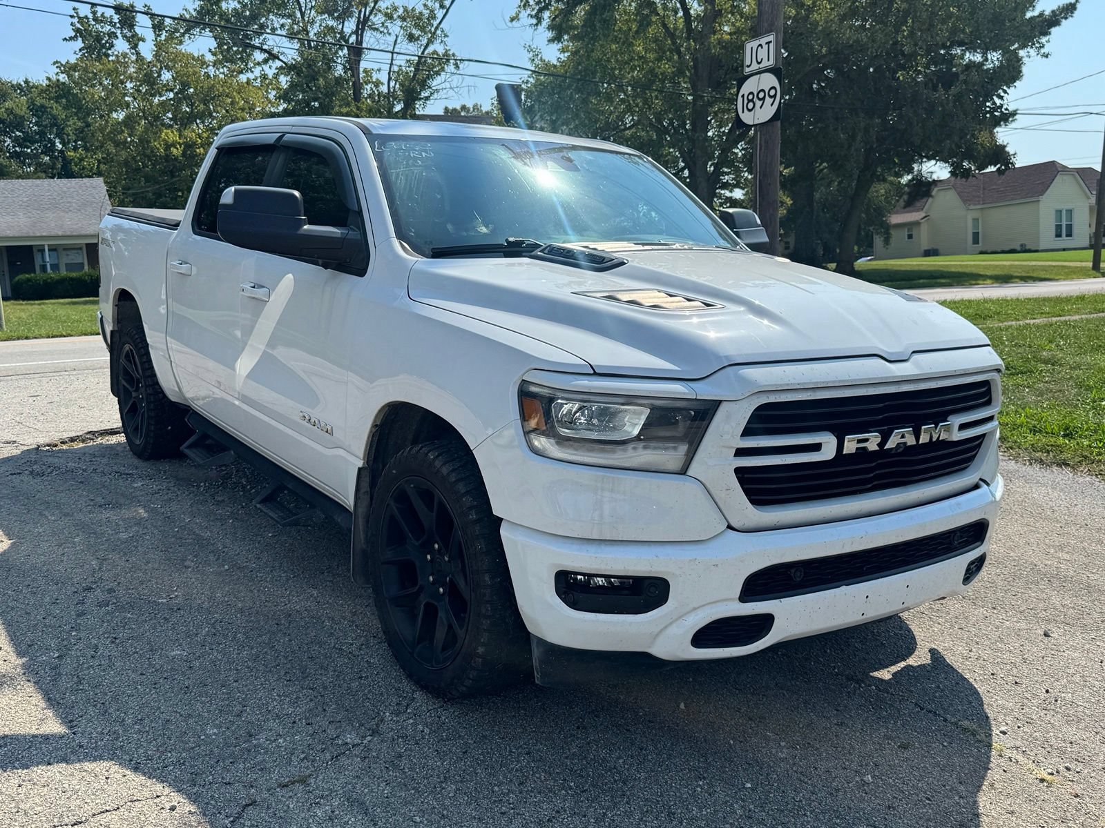 Used 2023 RAM 1500 Laramie AWD/4WD image 8