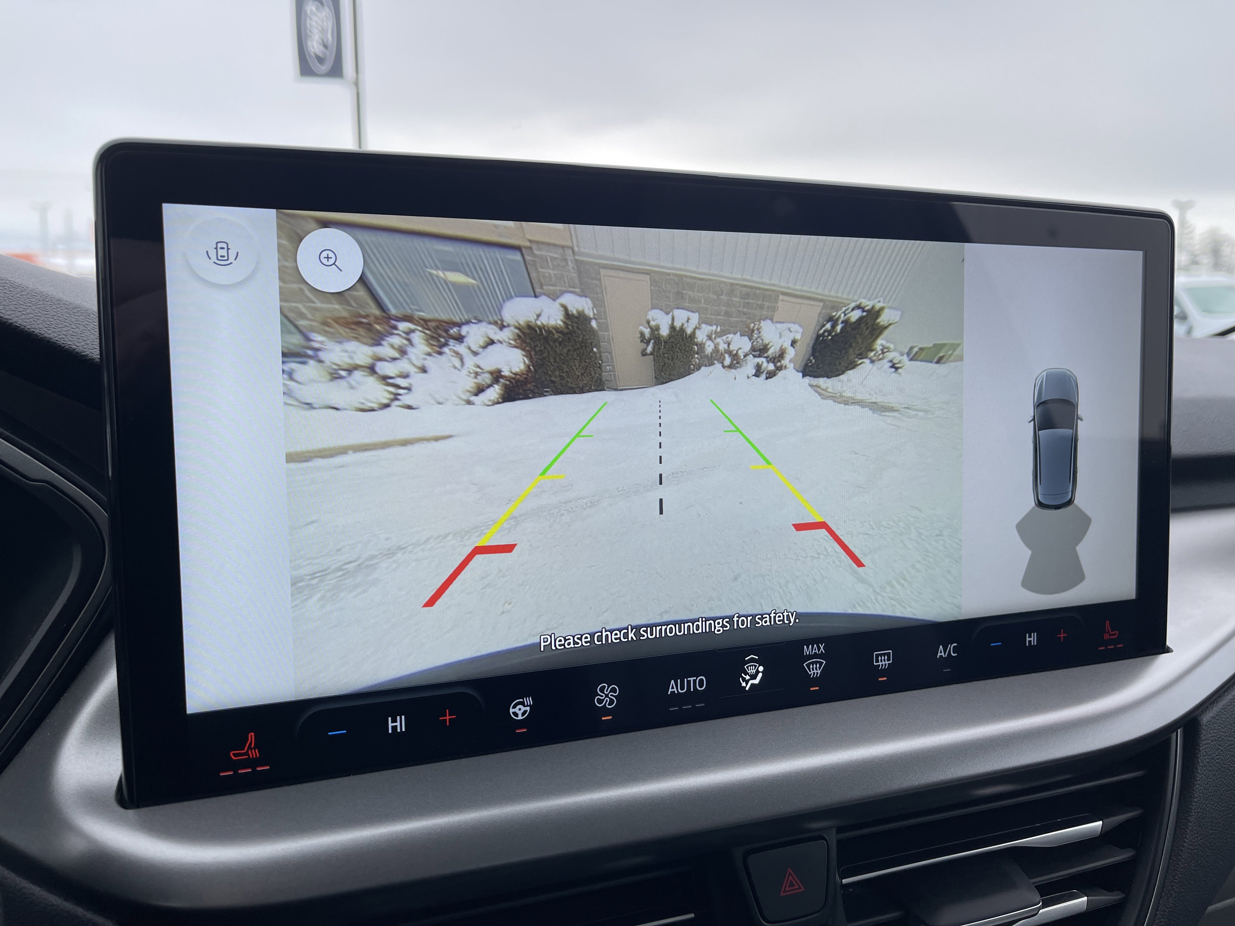 Used 2024 Ford Escape SE image 19