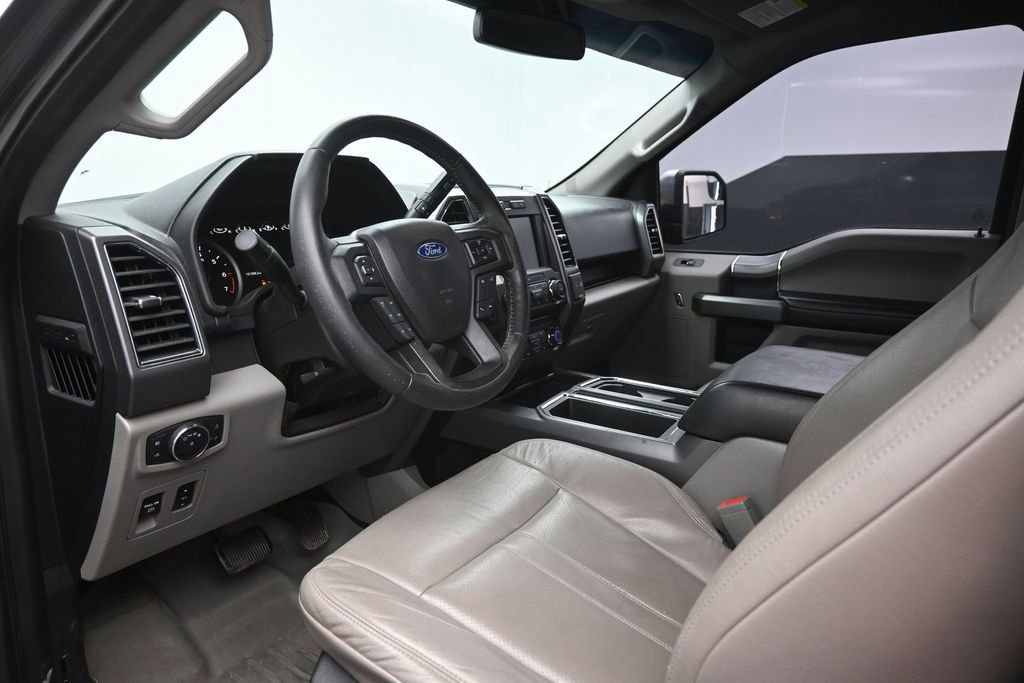Used 2018 Ford F150 XLT w/ Equipment Group 302A Luxury AWD/4WD image 19