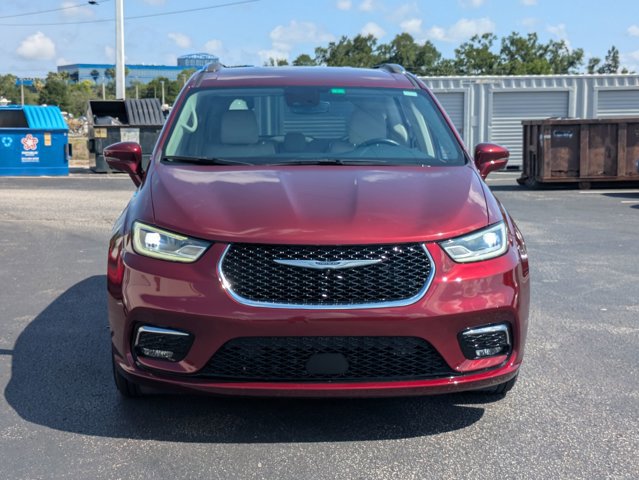 Used 2021 Chrysler Pacifica Touring-L w/ Premium & Safety Sphere Group FWD video 2