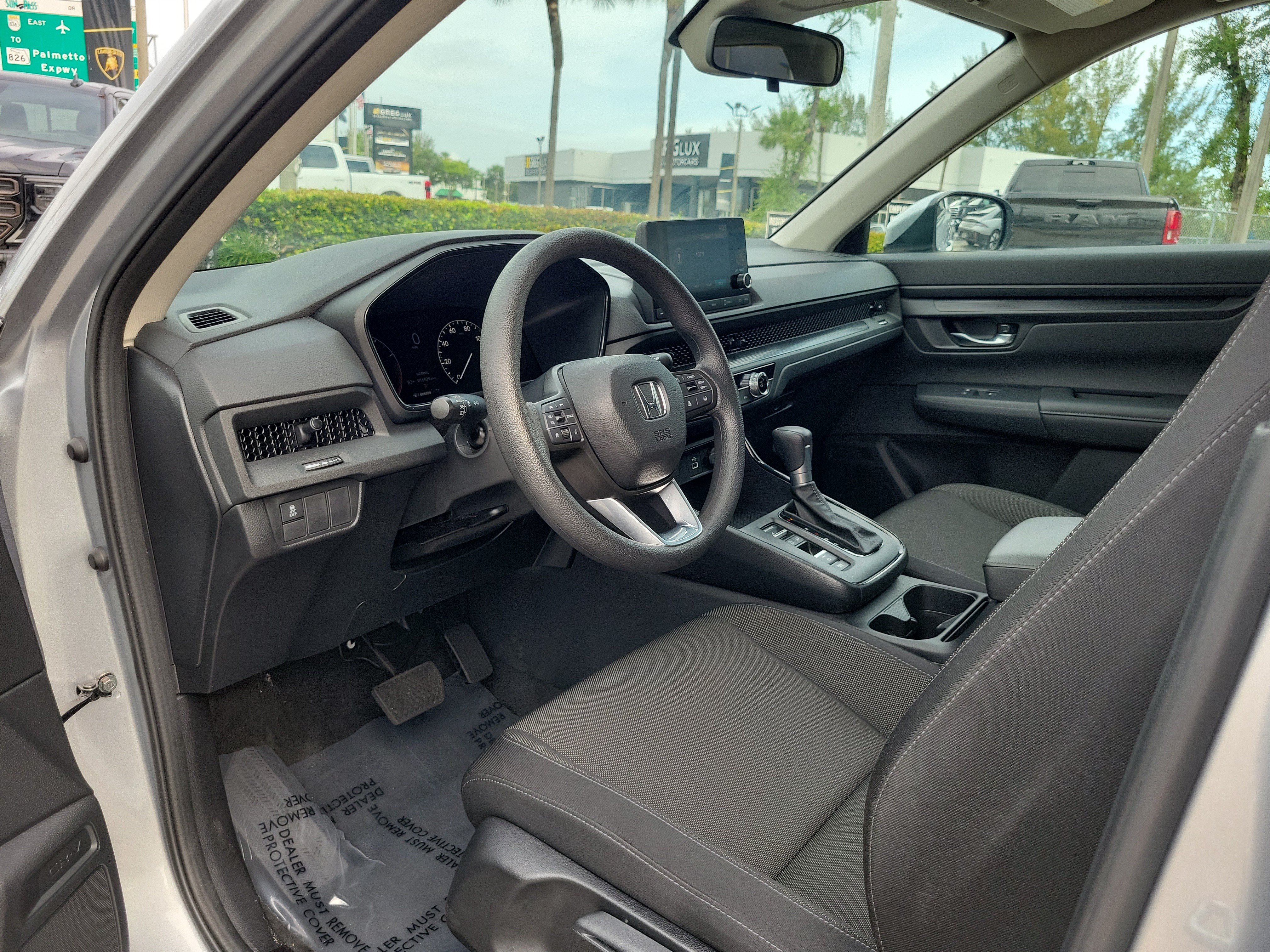 Used 2025 Honda CR-V LX image 9