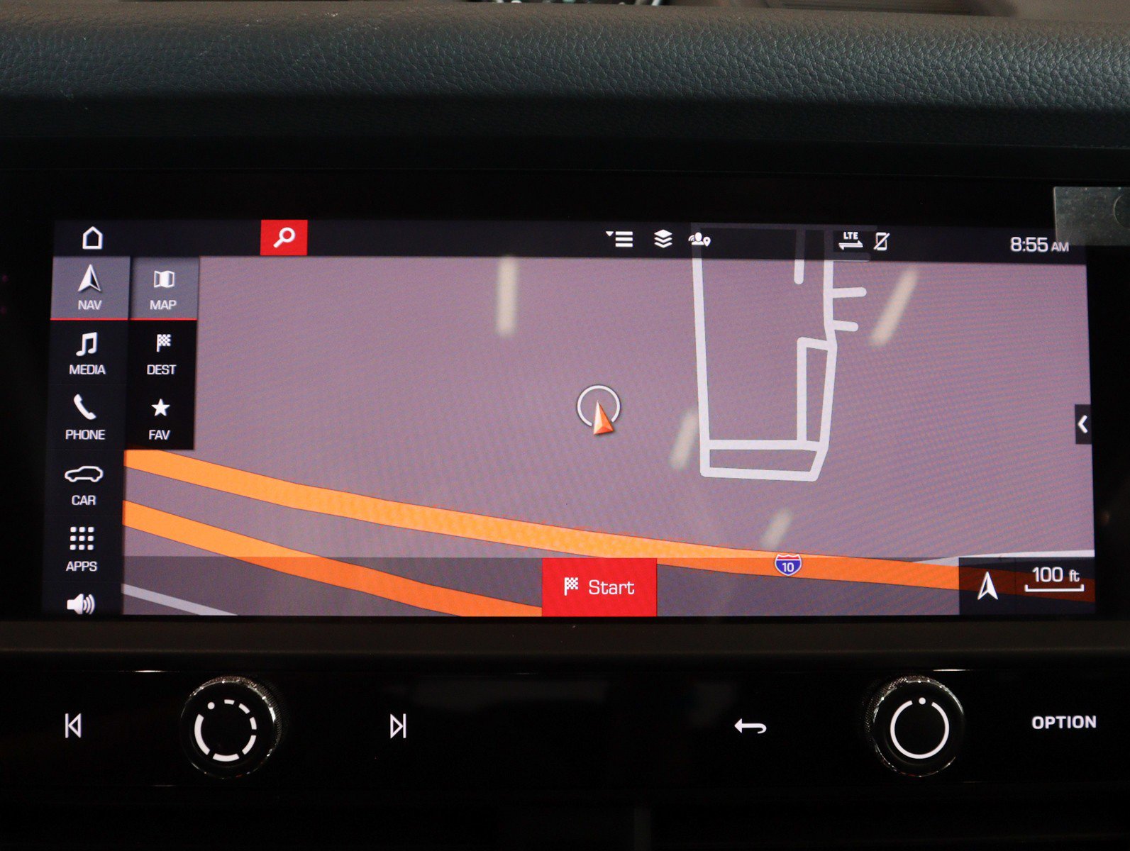 Certified 2023 Porsche Macan AWD/4WD image 19